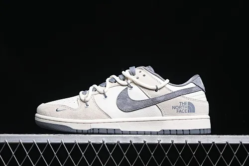 All Categories Nk SB Dunk Series Nk SB Dunk Low High-end Customized Low-top Sneakers Nk SB Dunk Low North Face Series-Strap Piggy Gray Hook Anniversary High-end Customized Low-top Casual Sneakers DM6868-002